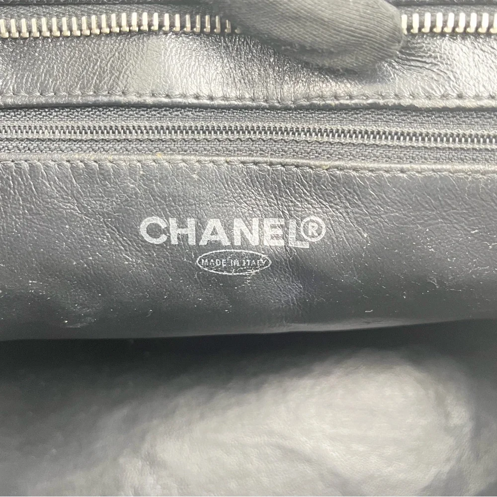 CHANEL Medallion Tote Bag Black Caviar Leather - Picture 12 of 13